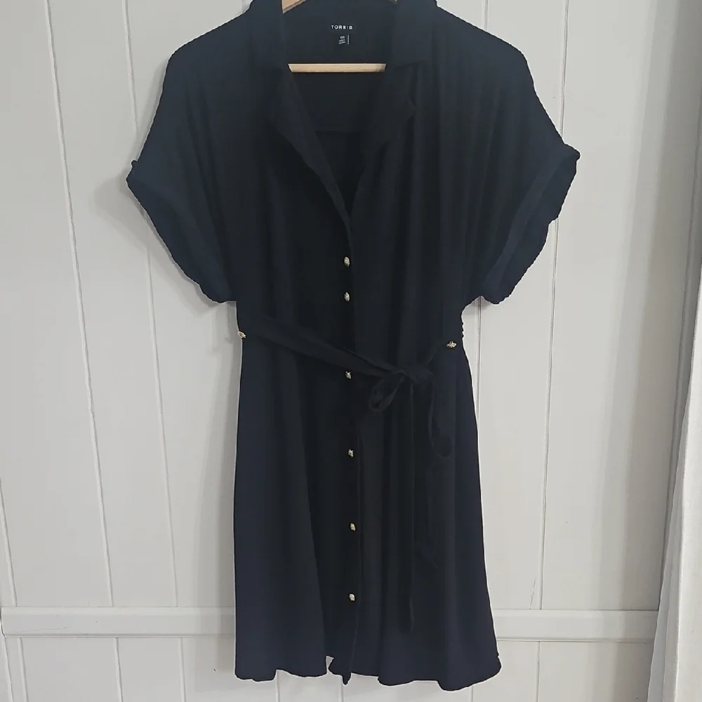 Torrid Black Button Front Shirt Dress Tie Waist Pockets Rayon Size 00 (XS-M Fit) - Picture 1 of 8